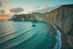 Queste spiagge si trovano tra natura, storia e un mare cristallino