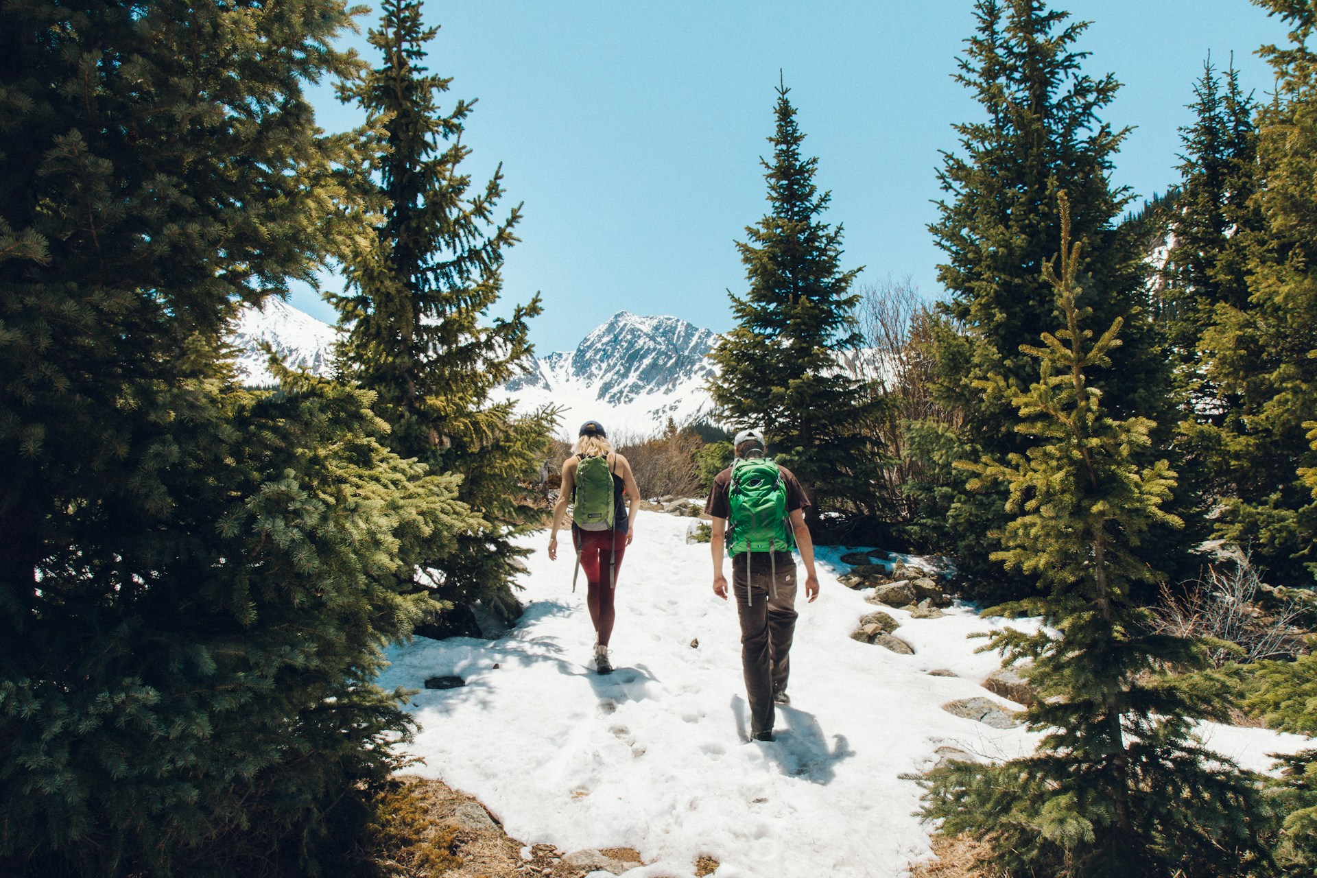 Le domande che devi fare a chi ti sta vendendo il tuo nuovo orologio per escursioni e trekking