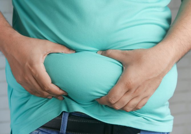 Più aumenti di peso, più invecchia il tuo cervello