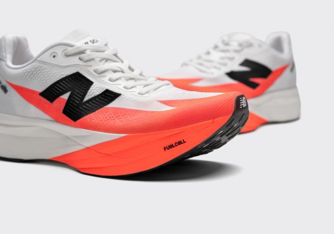 New Balance FuelCell SuperComp Elite v5