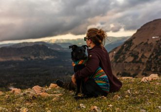 Il miglior compagno di avventura non ha due gambe: 5 cose da sapere per fare sport (in sicurezza) con il tuo cane