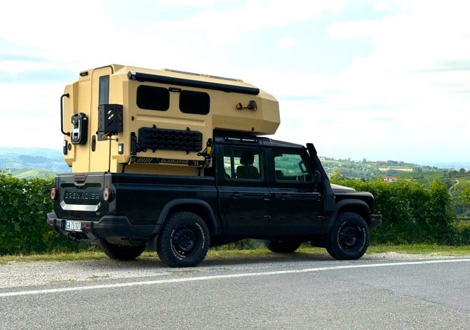 INEOS Quartermaster con Cellula Pickup