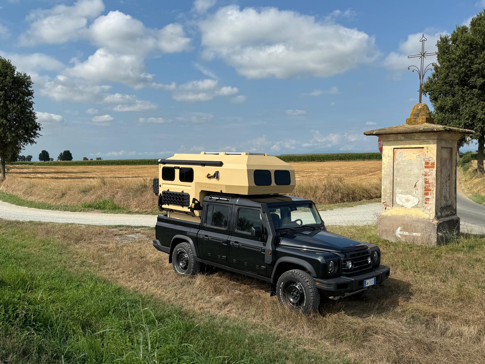 INEOS Quartermaster con Cellula Pickup