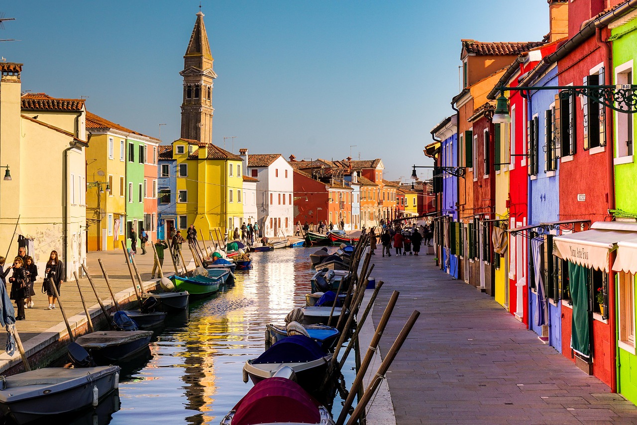Burano, borgo colorato Veneto