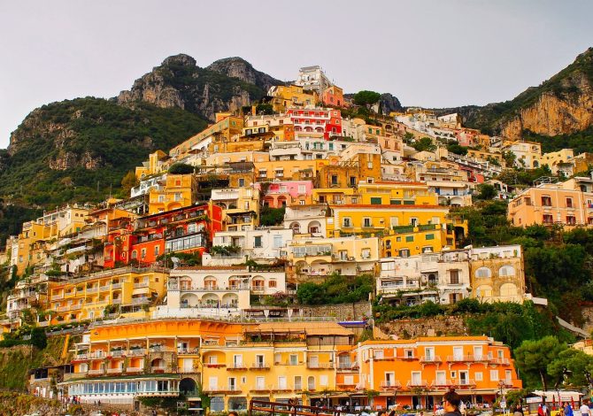 Positano, borgo colorato Campania