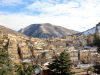 scanno-un-borgo-incastonato-tra-montagne-e-lago-dove-i-colori-caldi-dellautunno-avvolgono-vicoli-e-piazzette-in-unatmosfera-intima-e-suggestiva