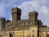 torre-alfina-borgo-di-pietra-e-legno-che-emerge-tra-i-boschi-del-lazio-dove-lautunno-trasforma-ogni-sentiero-in-un-tappeto-dorato