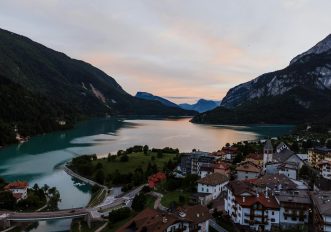 Borghi italiani circondati dai boschi