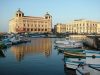 siracusa-il-cuore-barocco-di-ortigia-magico-dinverno-quando-il-sole-illumina-la-pietra-chiara-e-il-mare-resta-protagonista