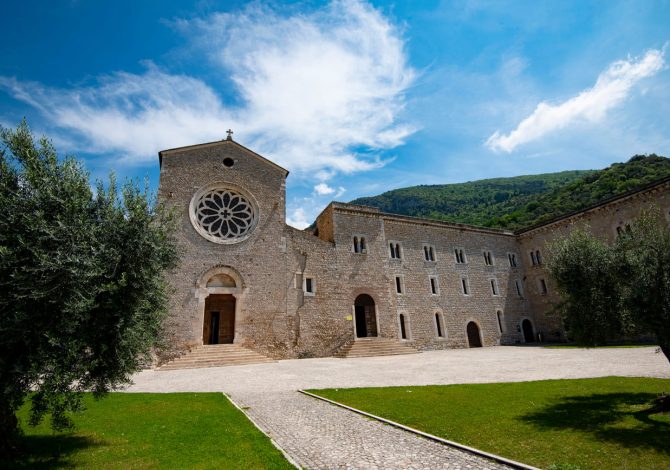In queste 3 abbazie solo adesso puoi fare dei pellegrinaggi gourmet