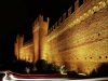 gradara-nel-borgo-medievale-luci-elfi-e-la-dimora-di-babbo-natale-trasformano-le-strade-in-un-percorso-natalizio-che-mescola-magia-e-tradizione