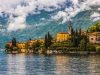 lago-di-como-le-rive-semi-deserte-riflettono-montagne-nitide-mentre-i-borghi-offrono-caff-caldi-e-viste-spettacolari-sul-lago-in-autunno