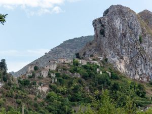 San Severino di Centola, città fantasma in Campania