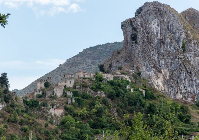 San Severino di Centola, città fantasma in Campania