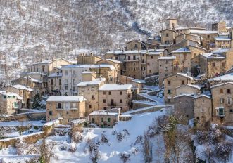 Borghi sotto la neve in Italia