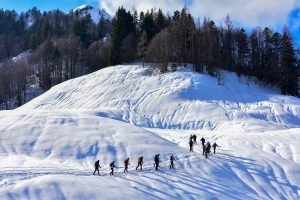 Ciaspole e ciaspolate: la guida completa per camminare sulla neve