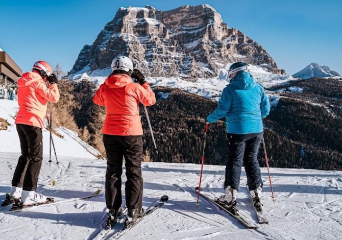 Ciaspole in Veneto: i 15 percorsi più belli tra le Dolomiti e le Alpi