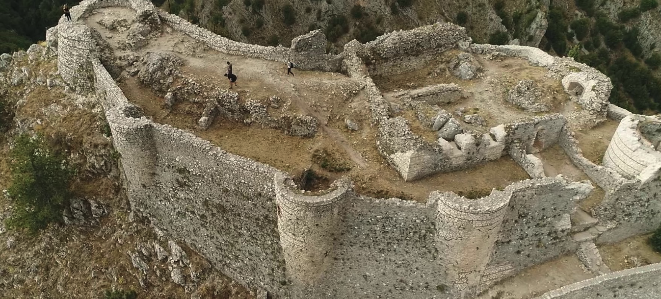 castello-roccamandolfi-oscar-vignone