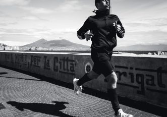 Non fare sempre la stessa attività sportiva: la scienza spiega perché la varietà è il segreto di benessere e longevità