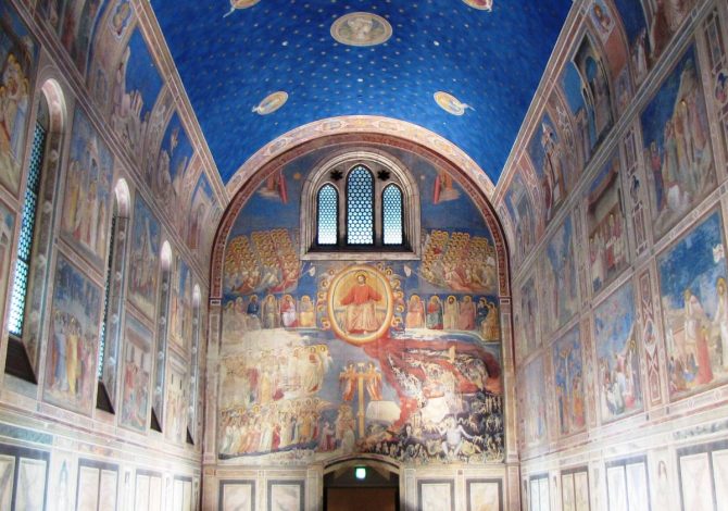 Dentro la Cappella degli Scrovegni