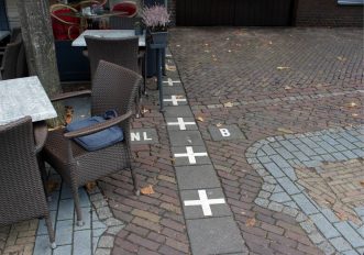 Baarle-Hertog e Baarle-Nassau, Confini assurdi