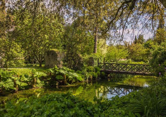 Pompei del Medioevo, Giardino di Ninfa