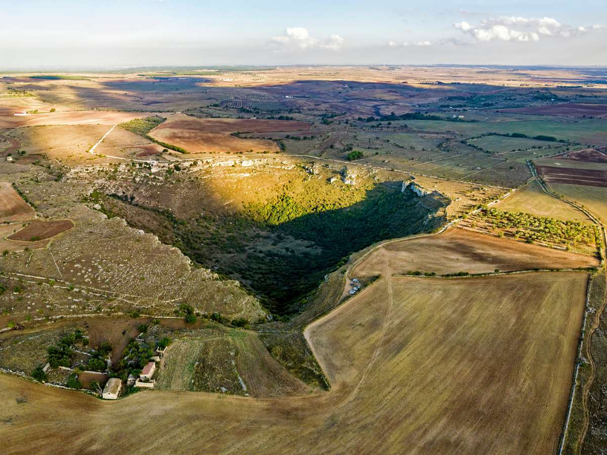 Pulo Altamura Pulo di Altamura: l'immane voragine naturale nel cuore della Puglia