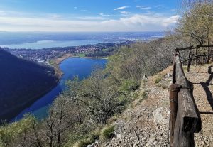 monte-scioscia-belvedere-Lago_del_Segrino