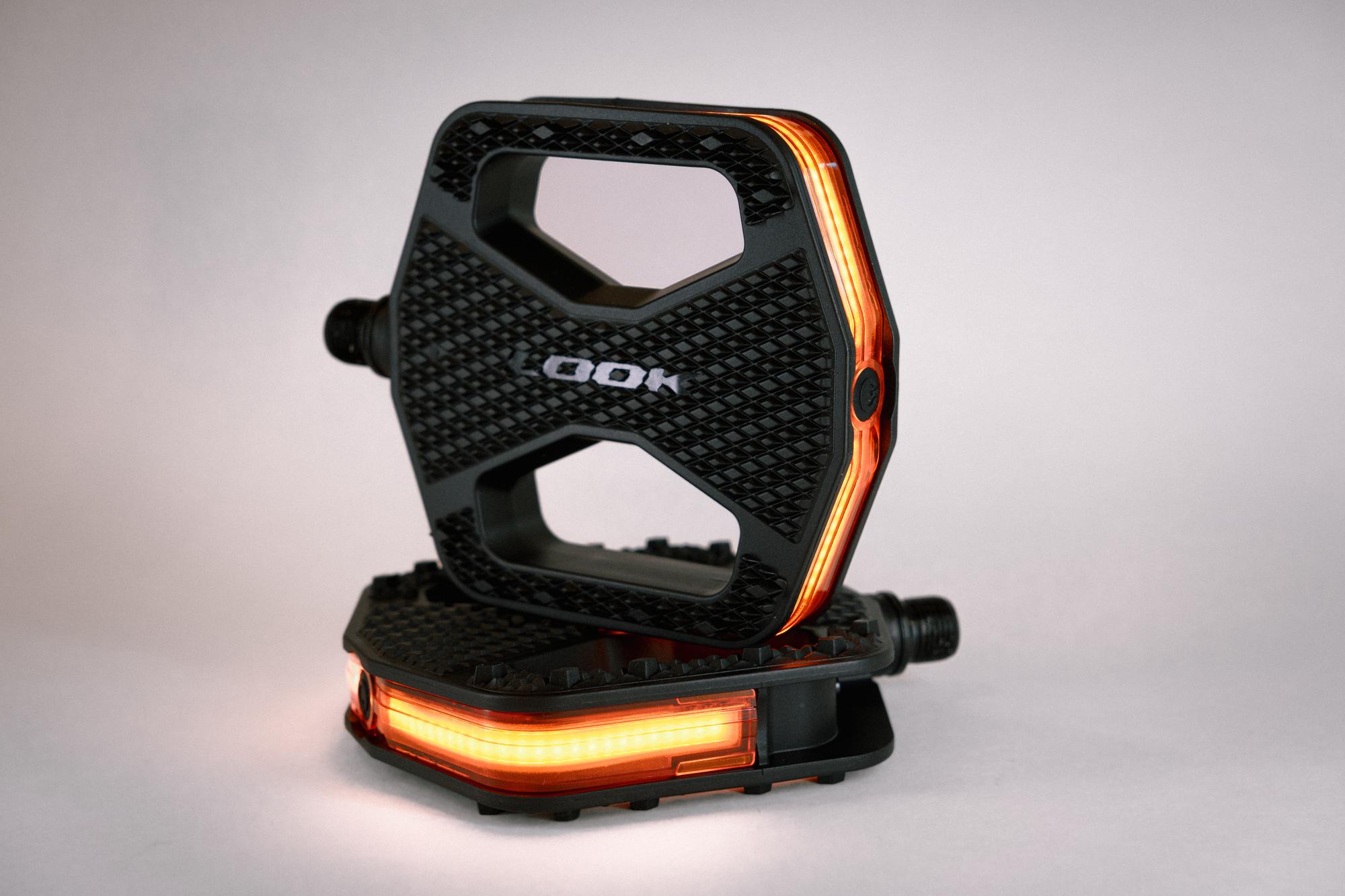 LOOK Cycle Geo City VISION: pedale illuminato a 360°