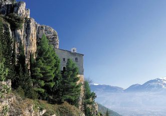 Eremo di Sant'Onofrio al Morrone, Abruzzo