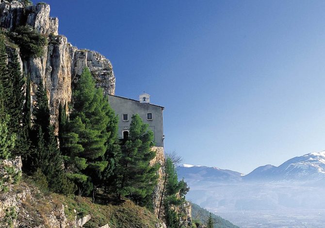 Eremo di Sant'Onofrio al Morrone, Abruzzo