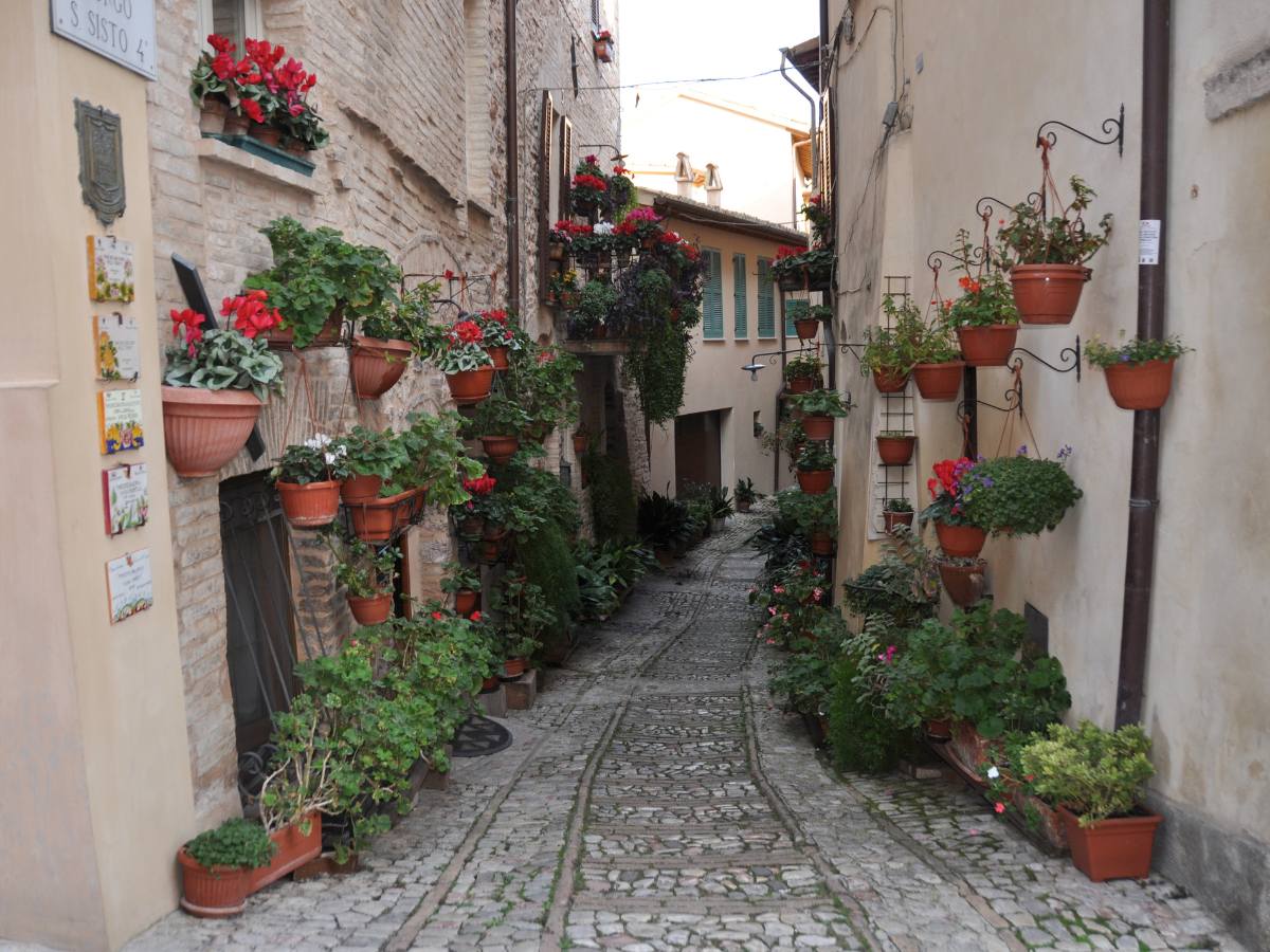 Tra i vicoli di Spello