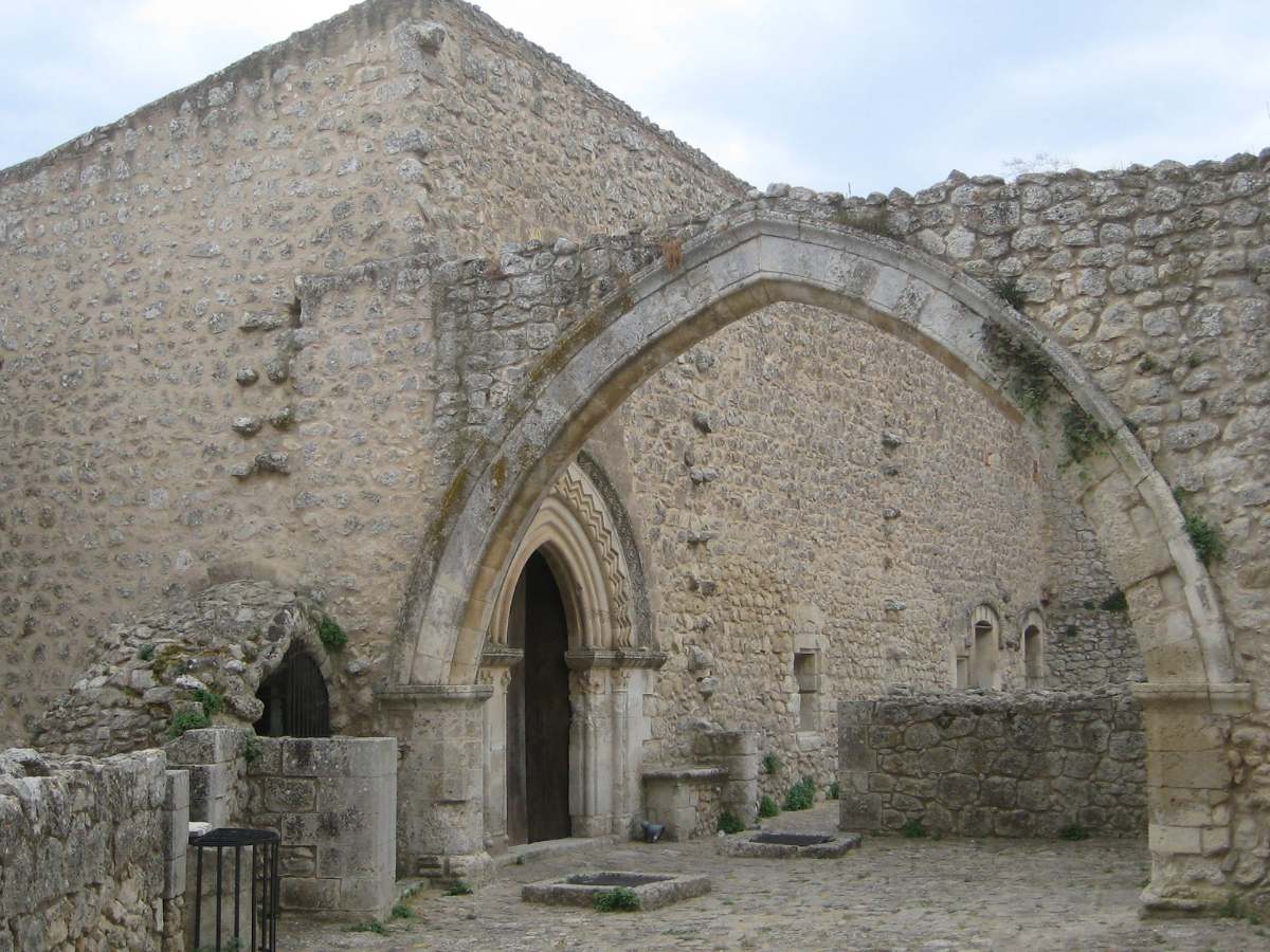 Corte interna del Castello di Mussomeli in Sicilia