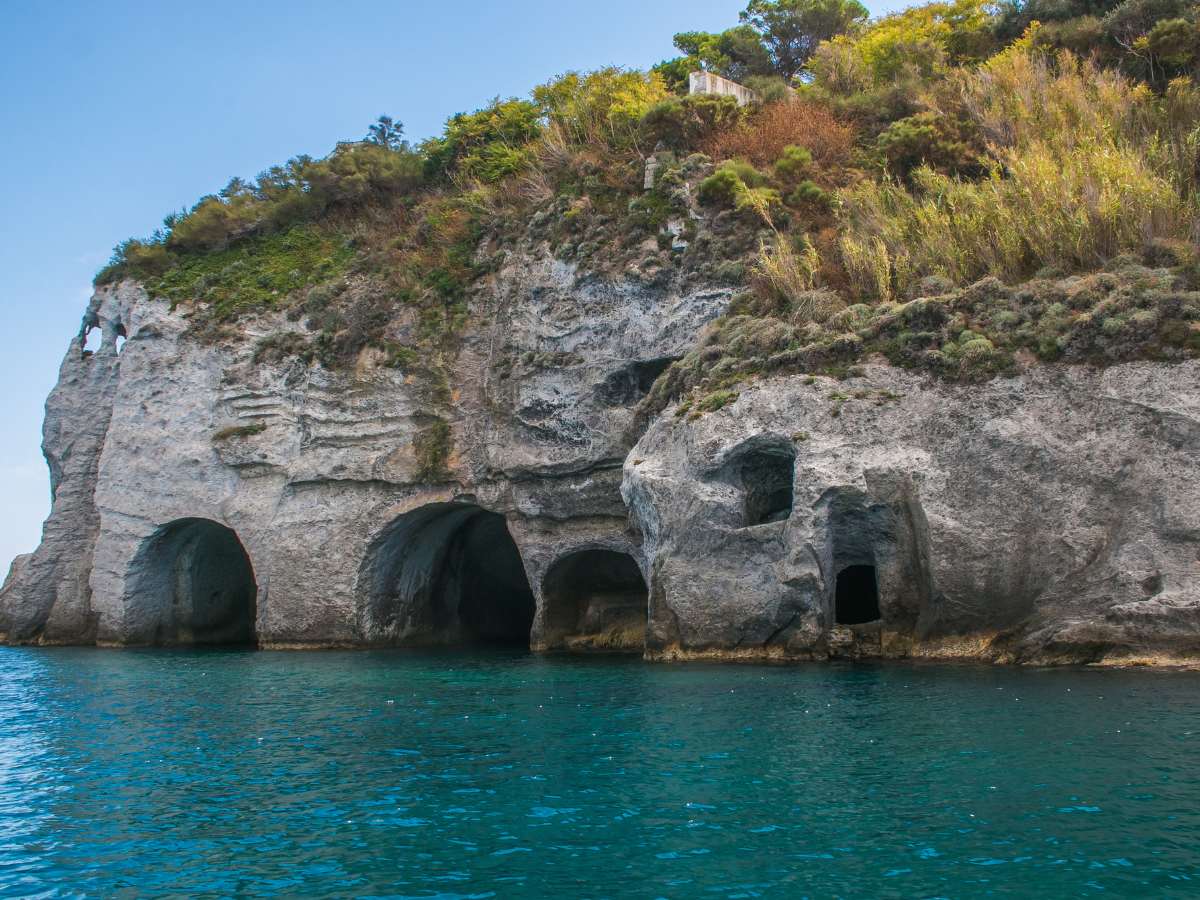 Grotte di Pilato a Ponza