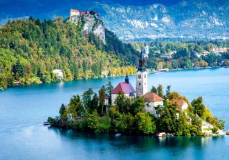 Isole sui laghi d'Europa
