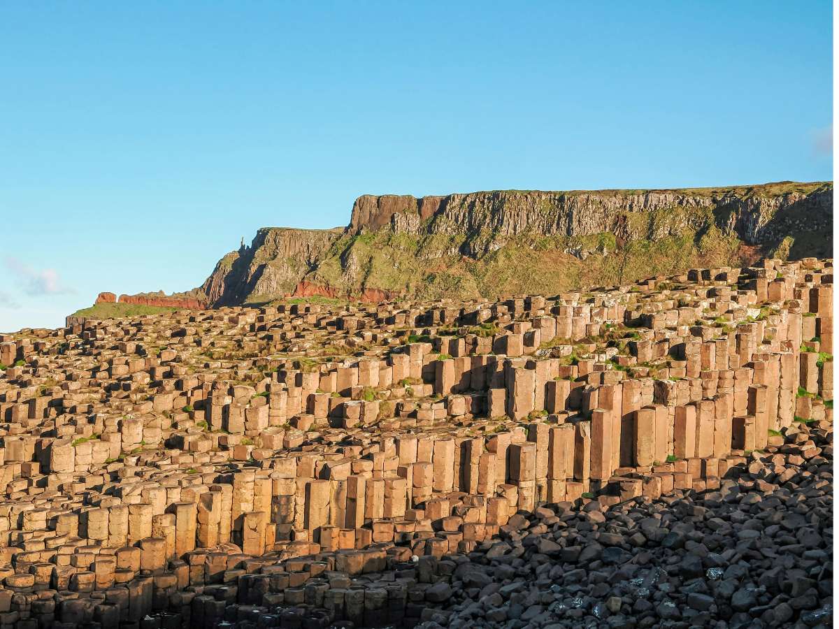 Le incredibili formazioni rocciose del Selciato del Gigante