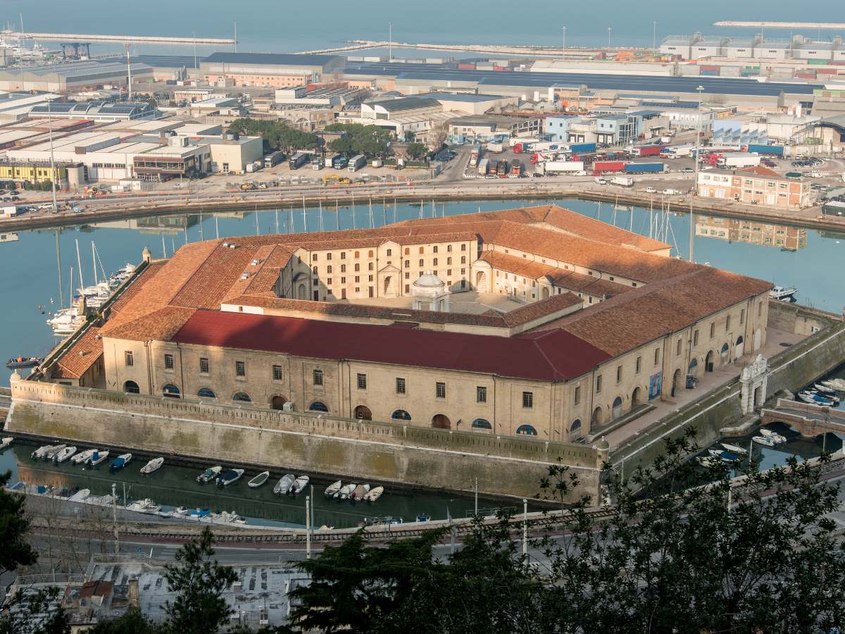 Mole Vanvitelliana, capolavoro di Ancona