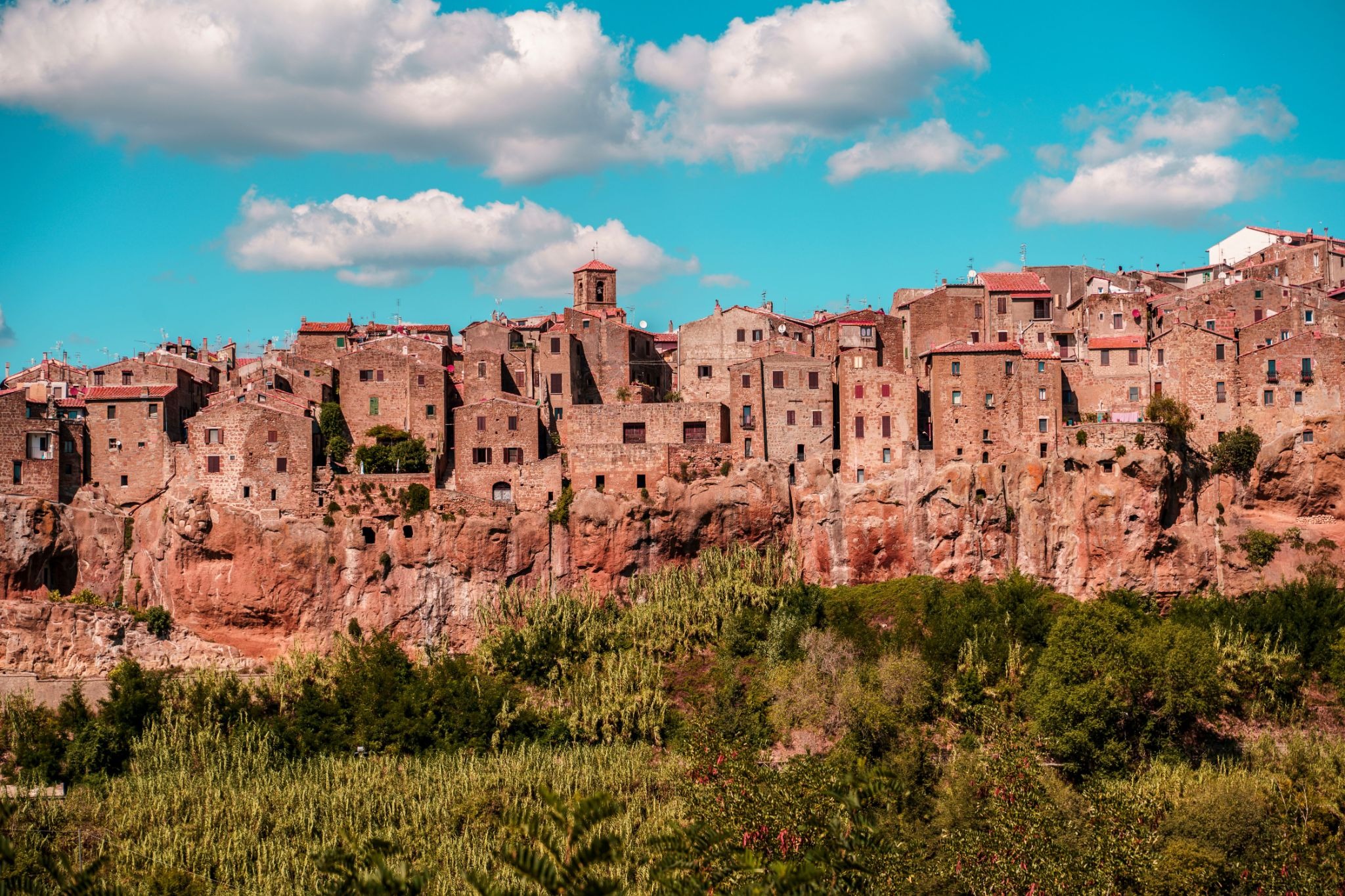 Non solo San Lorenzo: i 10 borghi italiani con i cieli più bui per ammirare le stelle cadenti