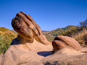 Rocce Trovant, Romania