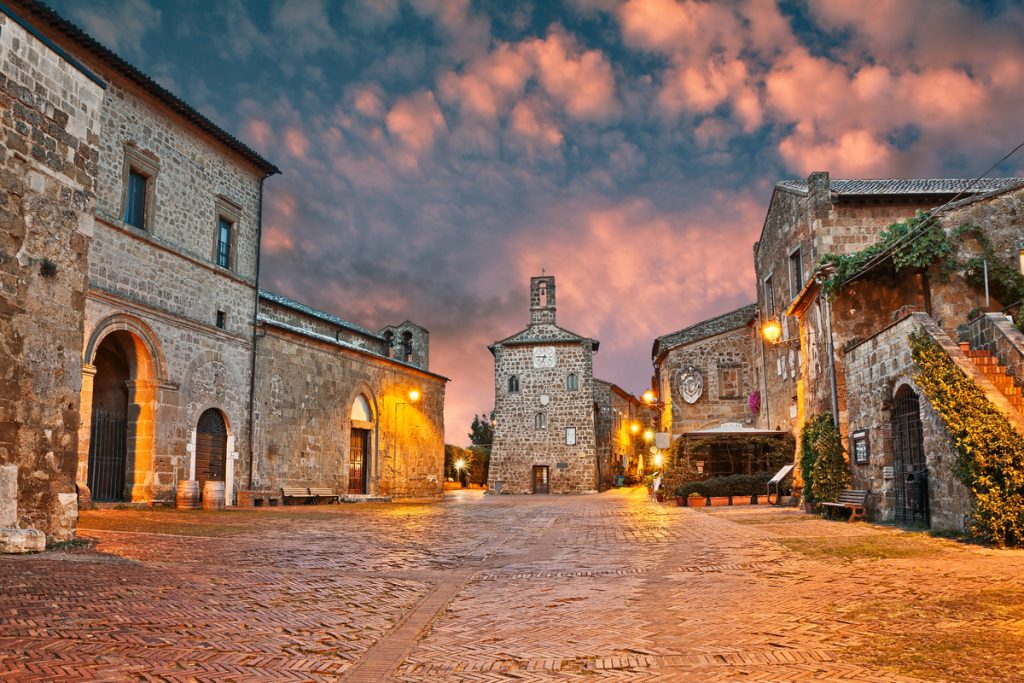 Non solo San Lorenzo: i 10 borghi italiani con i cieli più bui per ammirare le stelle cadenti