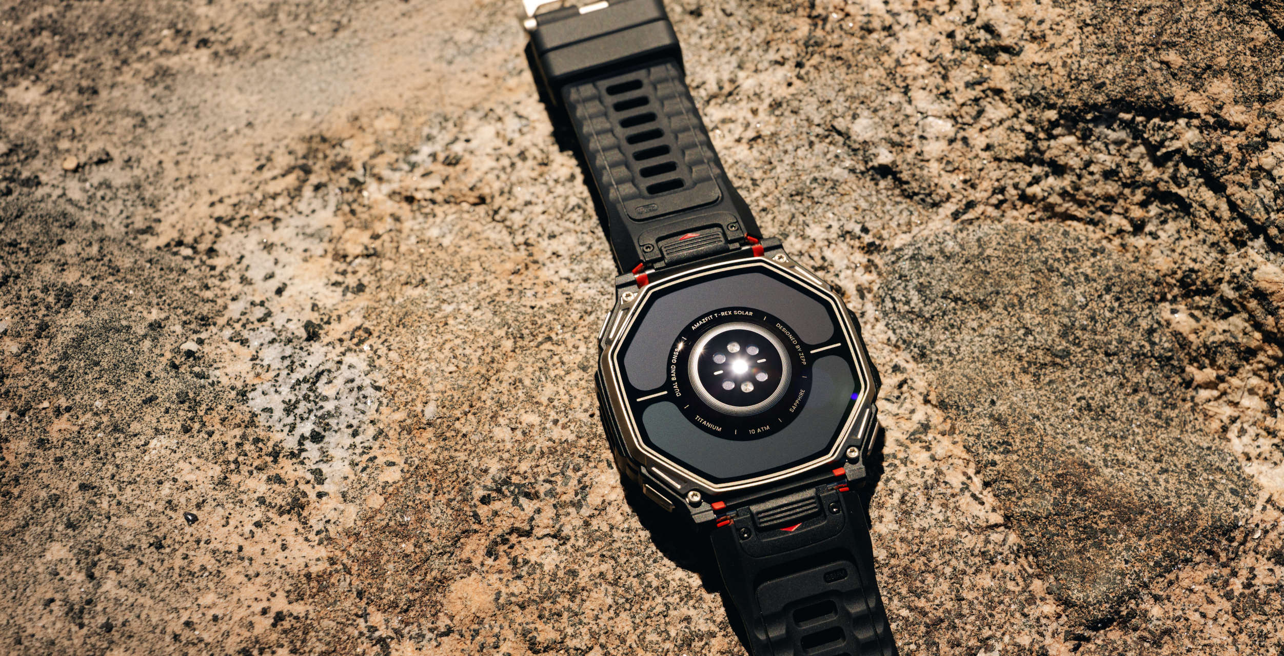 T-Rex Dual Solar di Amazfit