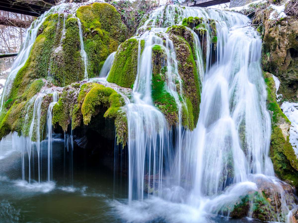 Il fascino della Cascata di Bigar