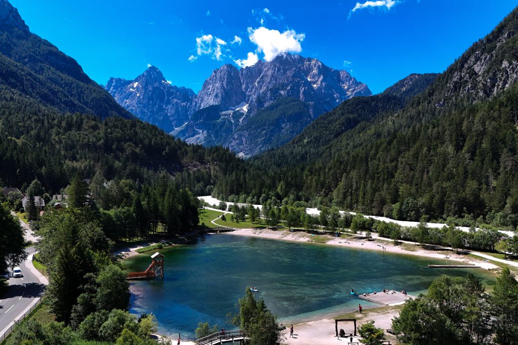 kranjska-gorta-Jasna-Lake-photo-Bor-Benet-1-1024x683