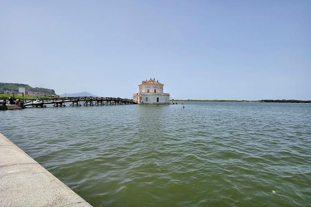 lago-fusaro-dove