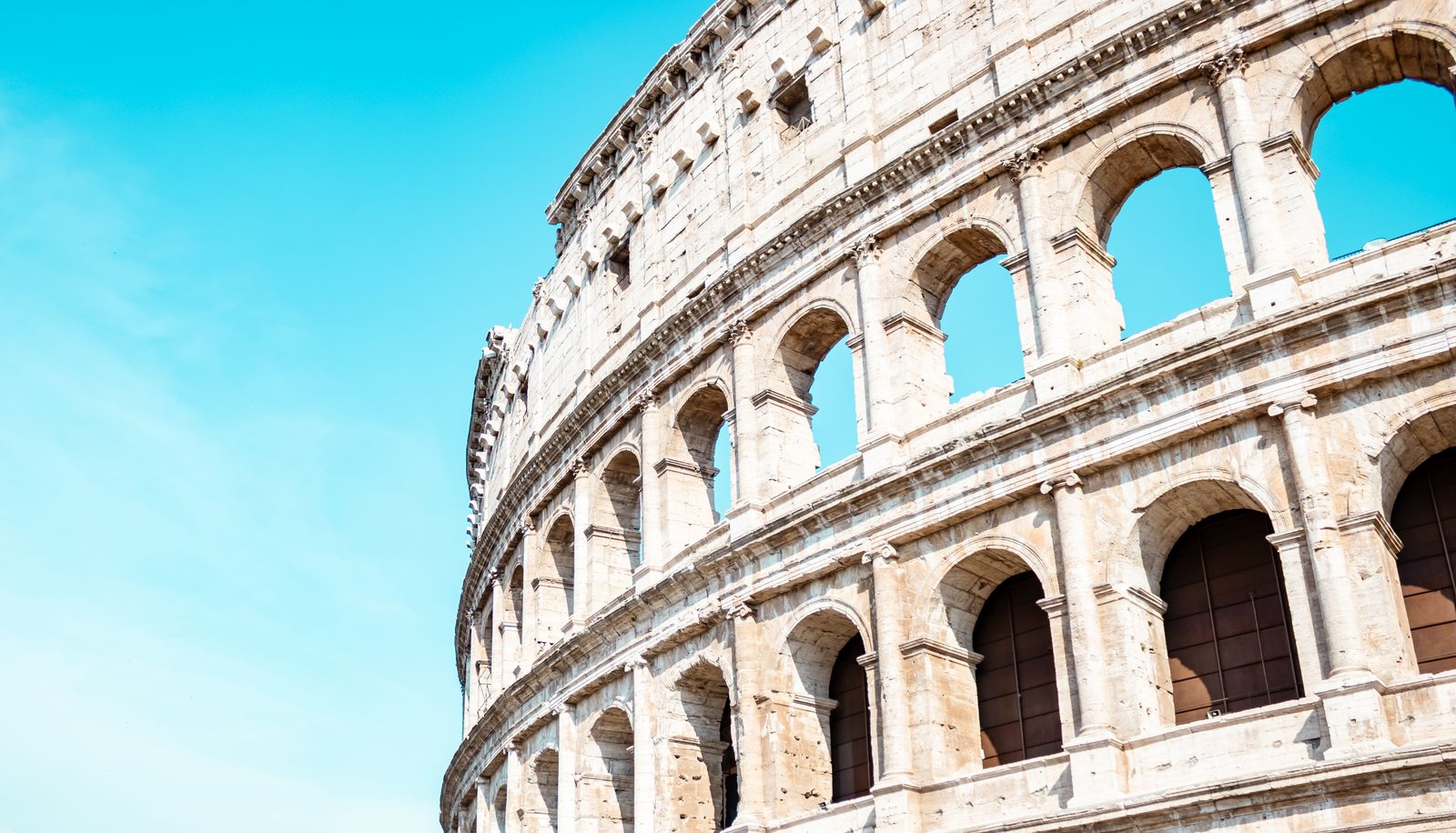 Mappa stilizzata dell'Italia con punti che indicano i siti UNESCO