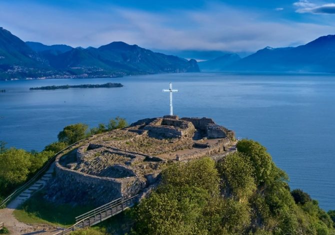 visitmanerba-museo-rocca-manerba-hero-rocca