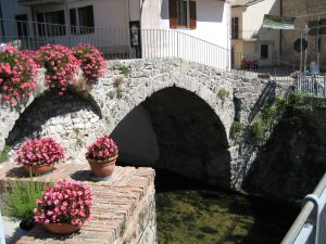 Ponte Marmone, Pioraco