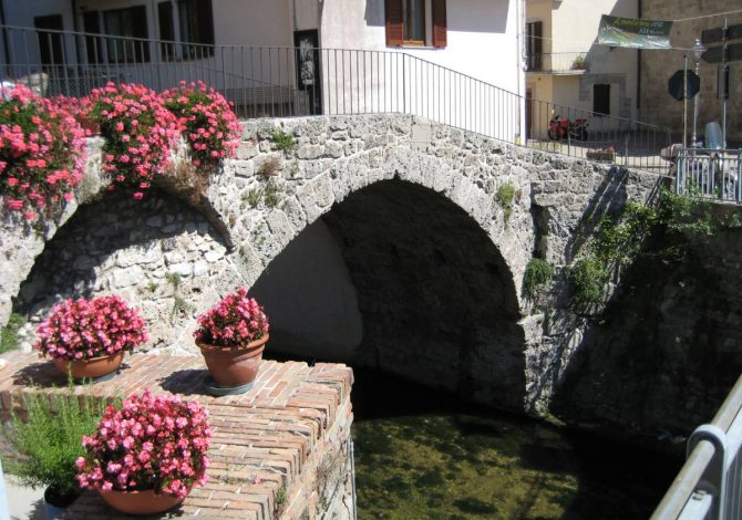 Ponte Marmone, Pioraco
