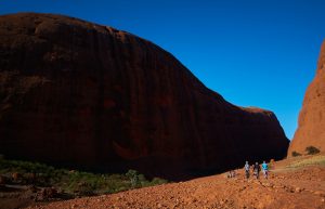 Camminare intorno al Red Centre australiano è un'esperienza ancestrale