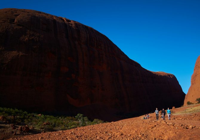 Camminare intorno al Red Centre australiano è un'esperienza ancestrale